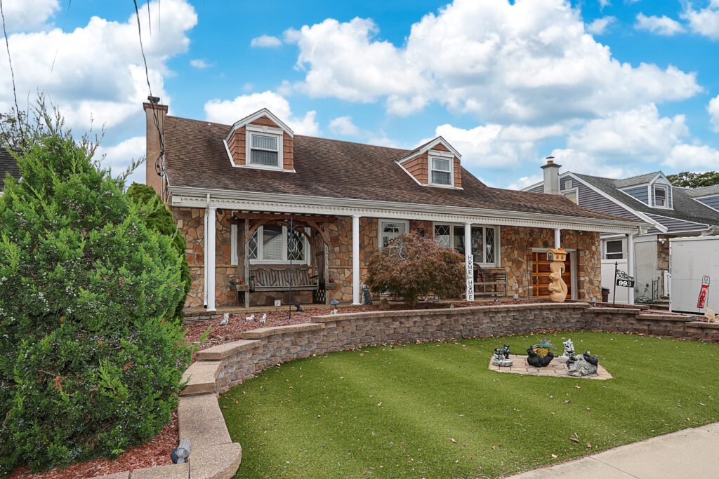 993 Ferngate Dr, Franklin Square 1-min 993 Ferngate Dr, Franklin Square 1-min