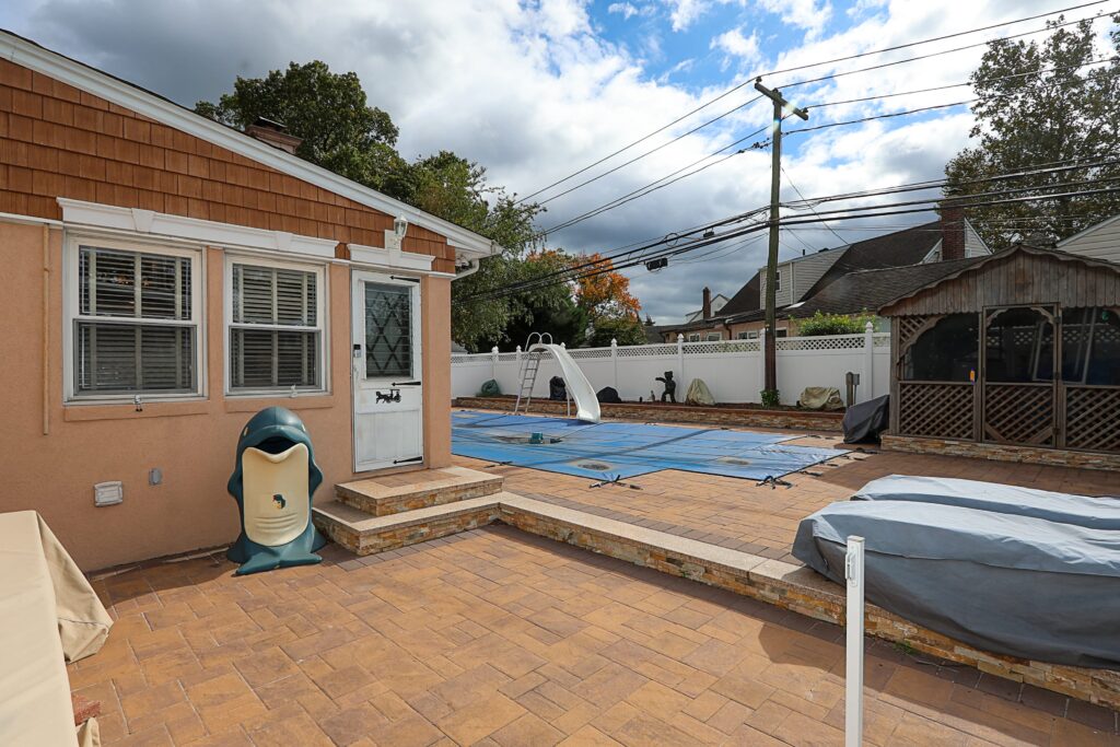 993 Ferngate Dr, Franklin Square 28-min 993 Ferngate Dr, Franklin Square 28-min