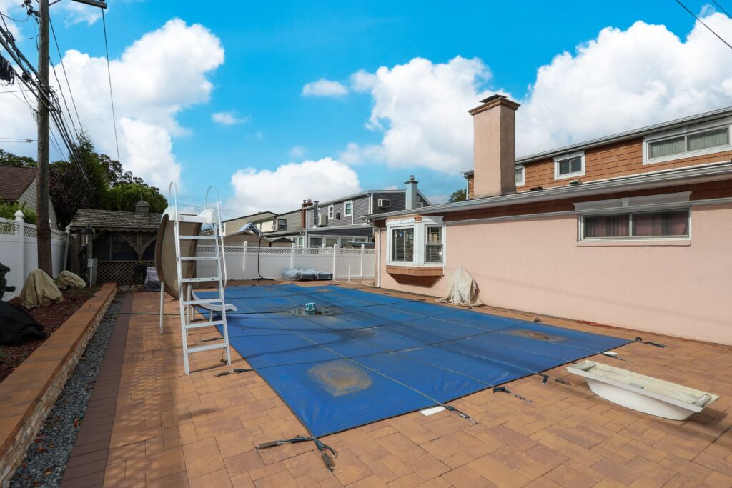 993 Ferngate Dr, Franklin Square 33-min 993 Ferngate Dr, Franklin Square 33-min