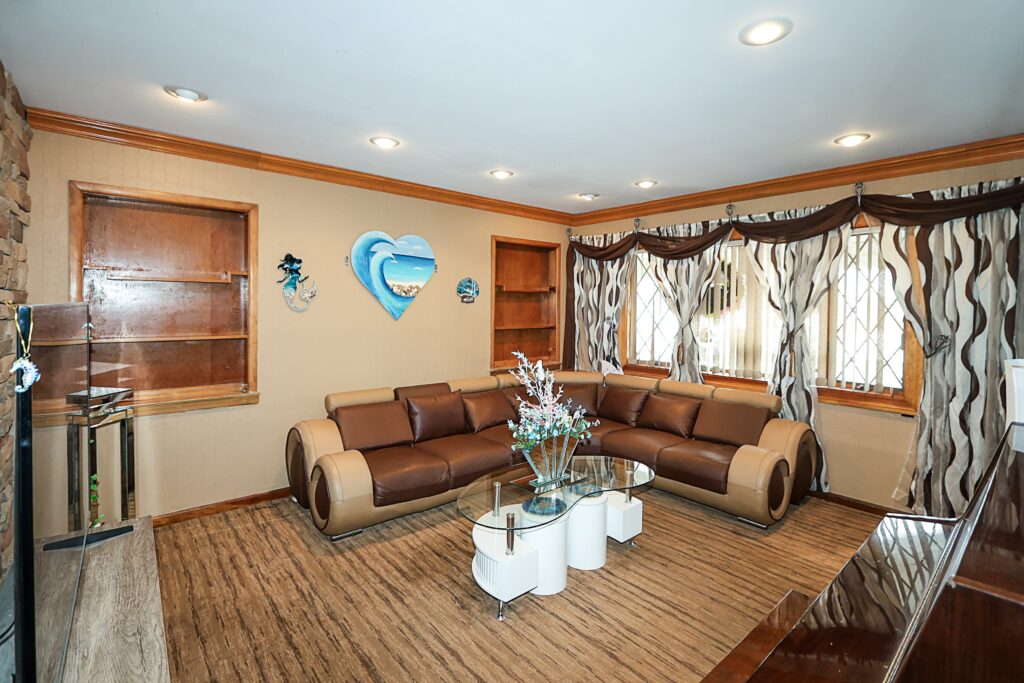 993 Ferngate Dr, Franklin Square 6-min 993 Ferngate Dr, Franklin Square 6-min